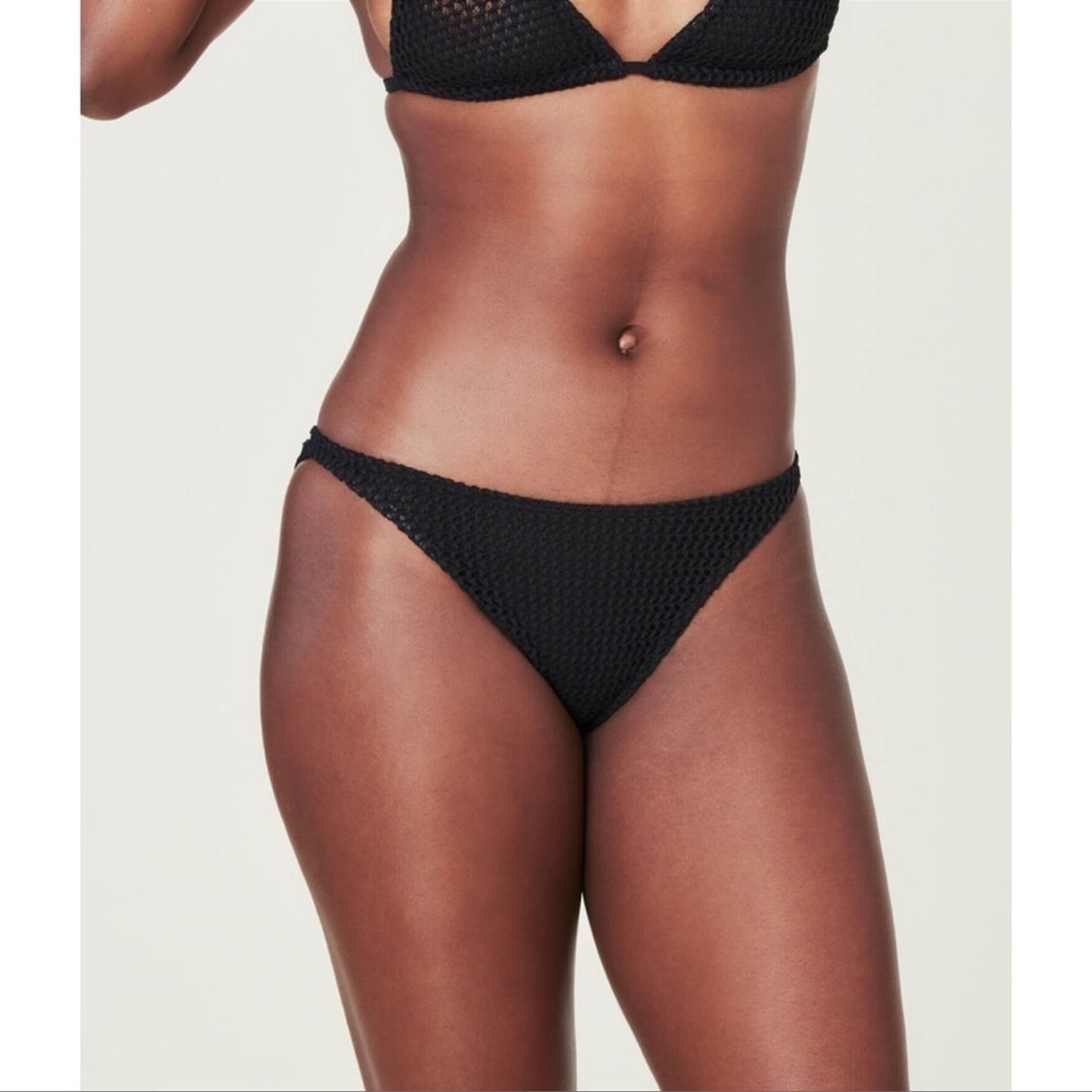 ANDIE The Tropez Bottom Crochet Black